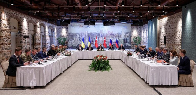 Análise: Rússia Exige Rendição Territorial e Militar da Ucrânia